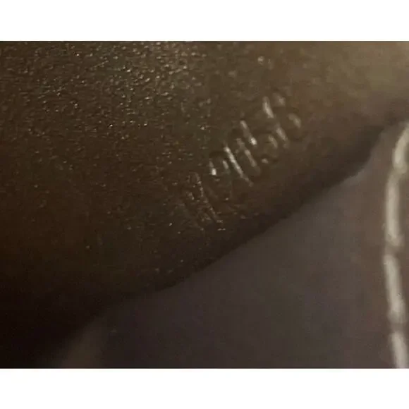 LOUIS VUITTON SUHALI Long Bronze Leather Metallic Wallet, Branded Dust Bag EUC - Picture 14 of 15